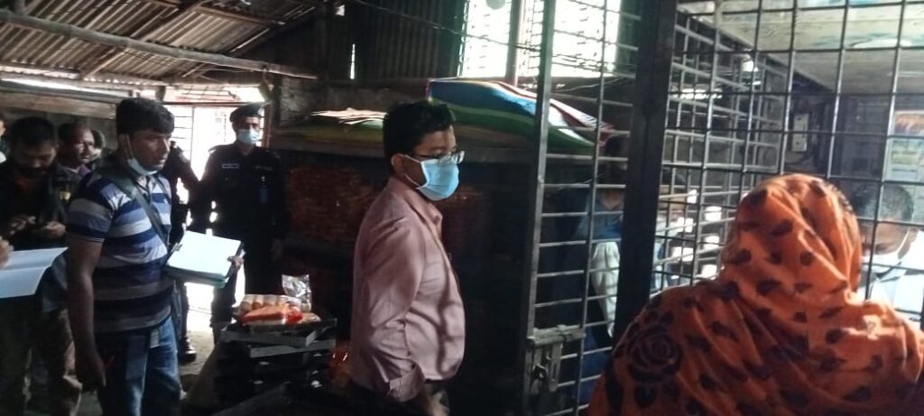 যশোরে র‌্যাবের ভ্রাম্যমাণ আদালত পরিচলনায় ৫ জনের অর্থদন্ড