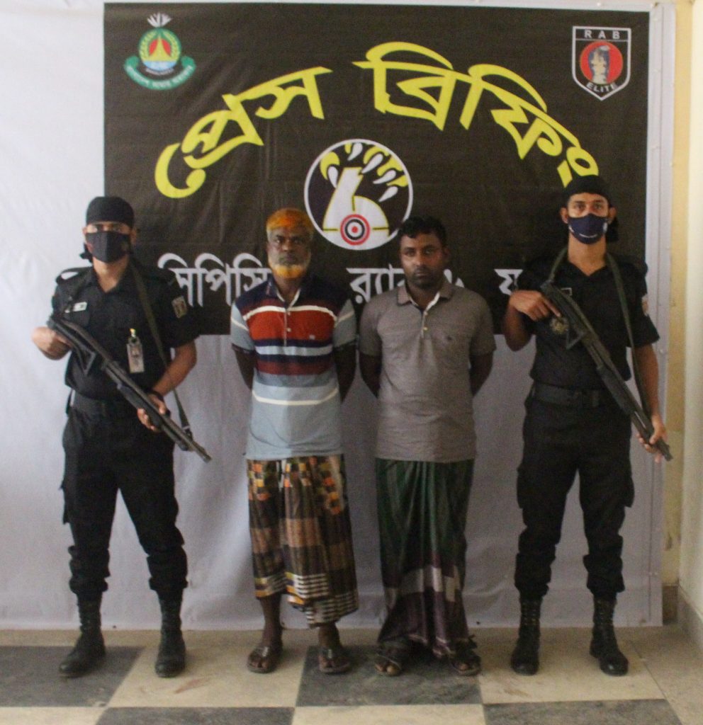 যশোরে র‌্যাবের হাতে ইউপি সদস্য বাবুল হত্যা মামলার ২ আসামী গ্রেফতার