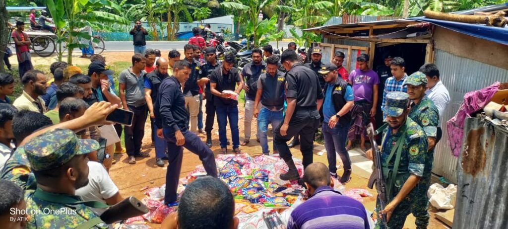বাগেরহাটে নকল আইসক্রিম কারখানায় র‌্যাবের অভিযানে ভেজাল খাদ্য ধ্বংস