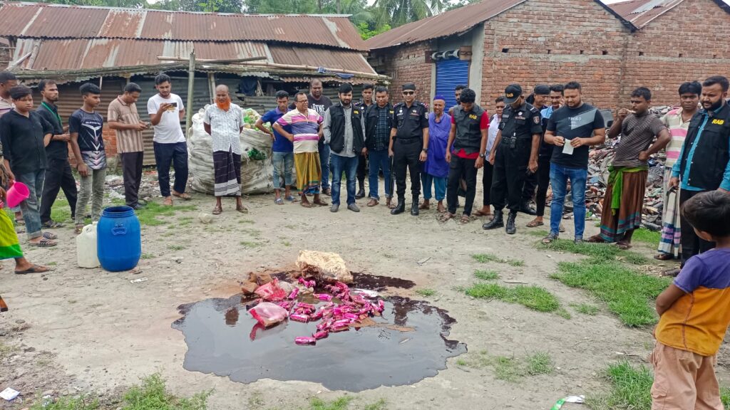 ঝিনাইদহে আইসক্রিম কারখানায় র‌্যাবের অভিযান