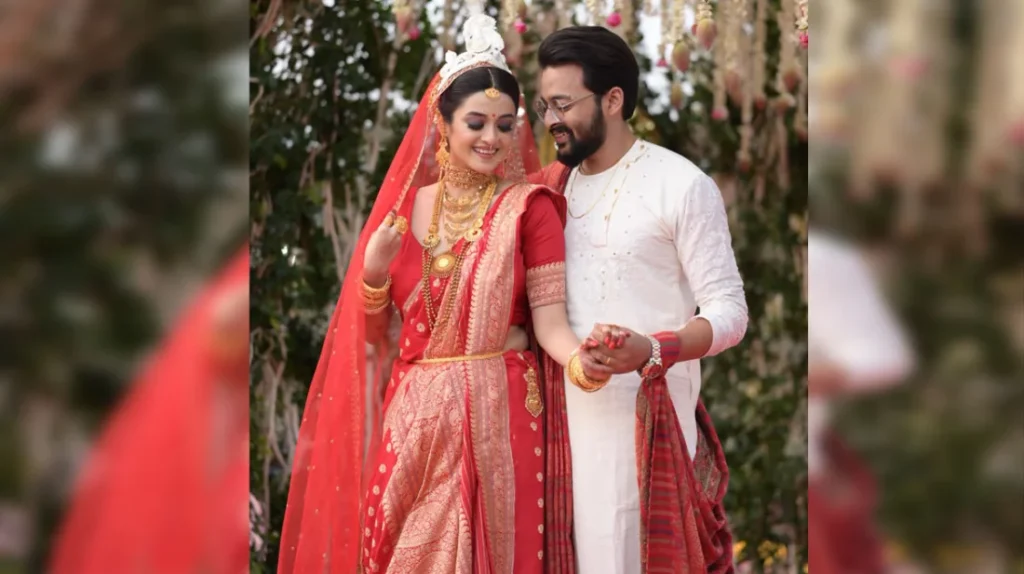 অভিনেতা সৌরভ দাসকে বিয়ে করলেন দর্শনা