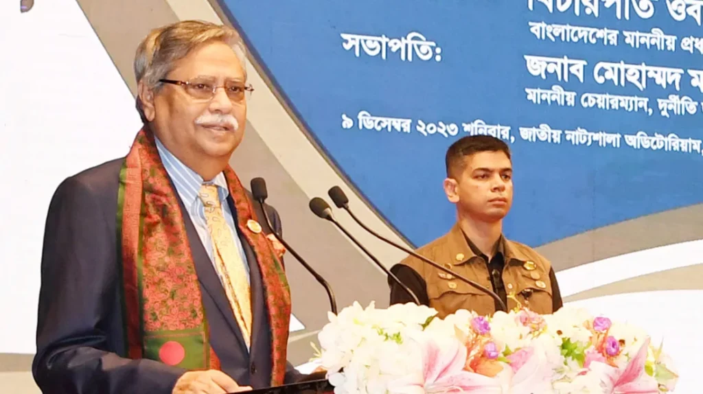 সরকারকে বিব্রত করার জন্য অনেক ষড়যন্ত্র হয়েছেঃরাষ্ট্রপতি