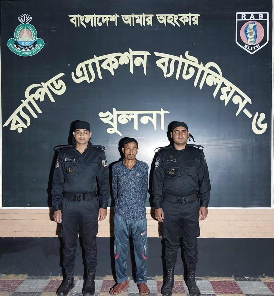 বাগেরহাটের ভ্যানচালক হত্যা মামলার যাবজ্জীবন সাজাপ্রাপ্ত আসামী গ্রেফতার