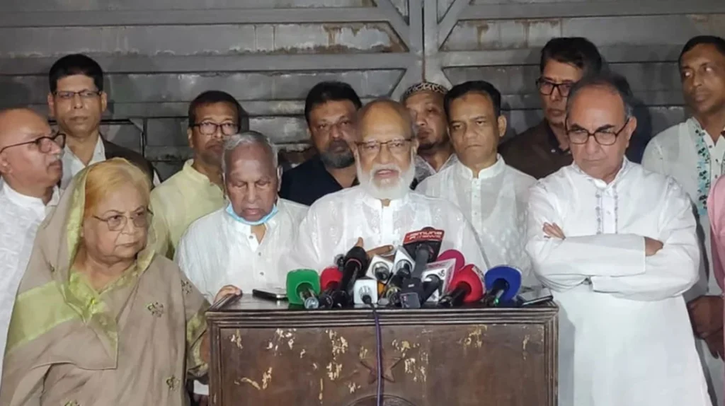 খালেদা জিয়ার সঙ্গে ঈদ শুভেচ্ছা বিনিয়ম করেছেন বিএনপির স্থায়ী কমিটির সদস্যরা