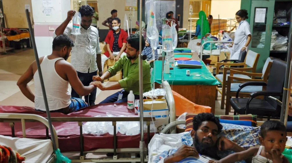 ডেঙ্গুতে ১দিনে ৩জনের মৃত্যু ও হাসপাতালে ভর্তি ৪০৩জন