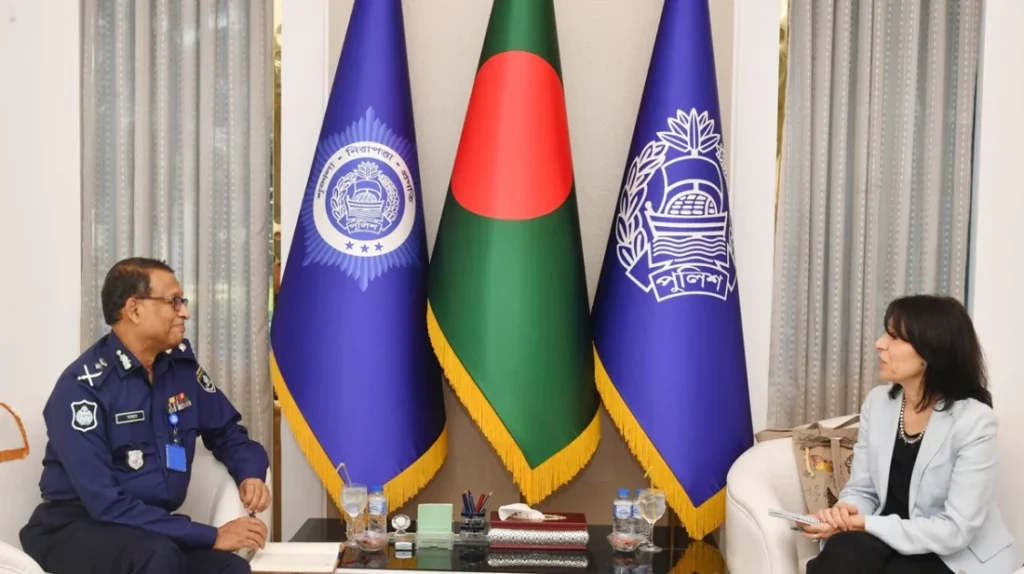 আইজিপির সঙ্গে সাক্ষাৎ করলেন জাতিসংঘ মানবাধিকার বিষয়ক প্রতিনিধিদল