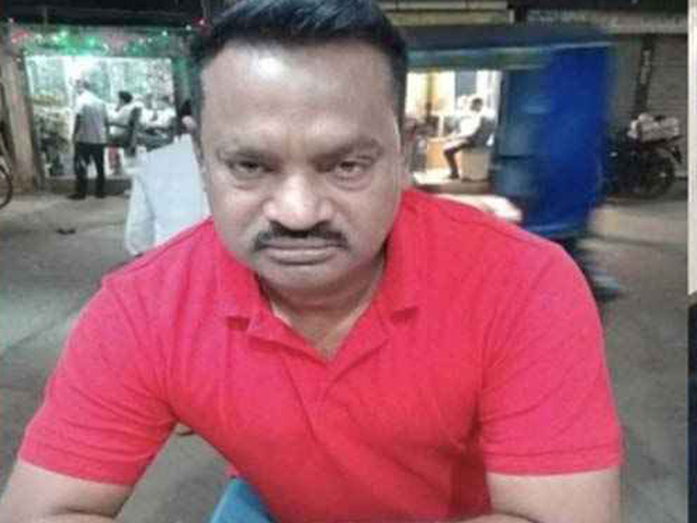 নড়াইলে পুলিশের গাড়ি থেকে আসামি ছিনতাই