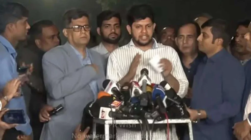 ভারতকে জুলাই গণহত্যার স্বীকৃতি দিতে হবেঃ মাহফুজ আলম