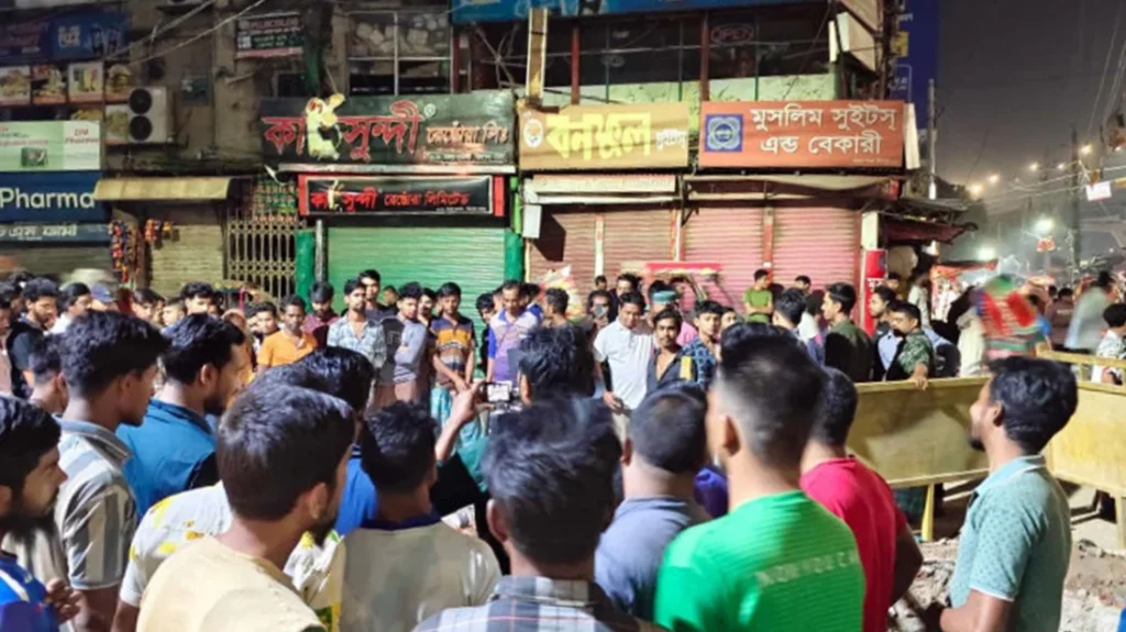 রাজধানীতে শিশু ধর্ষণে অভিযুক্তকে পিটিয়ে হত্যা