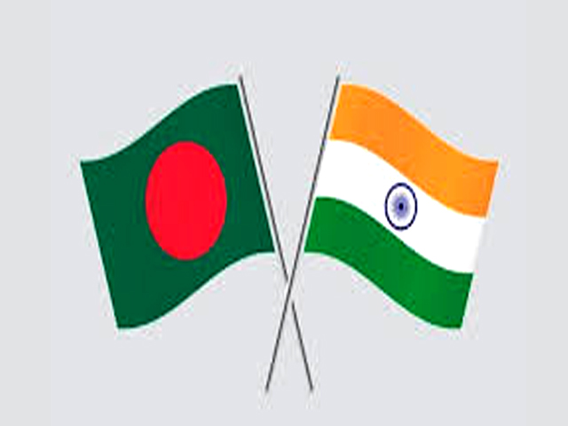 দিনাজপুরে ভারতীয় দুই নাগরিককে আটকিয়ে রেখেছে বিক্ষুব্ধ জনতা