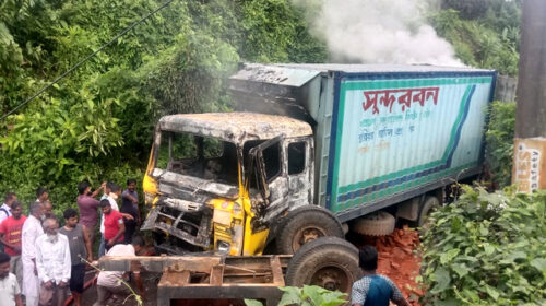 খাগড়াছড়িতে কাভার্ড ভ্যান ও ট্রাক্টরের সংঘর্ষে আহত-৪