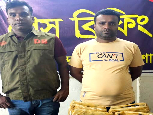 যশোরে ফেন্সিডিলসহ মাদক ব্যবসায়ী গ্রেফতার