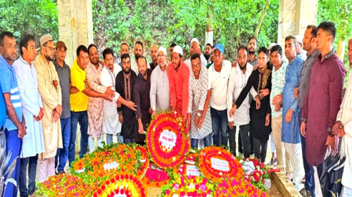 শহীদ জিয়ার ৪৪তম শাহাদাত বার্ষিকীতে চট্টগ্রাম নগর স্বেচ্ছাসেবক দলের শ্রদ্ধা নিবেদন