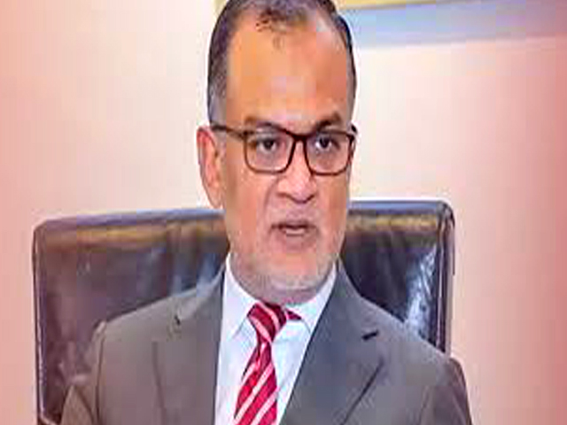 সরকার পূর্বে ব্যয়ের মহোৎসব করেছেঃবাণিজ্য উপদেষ্টা