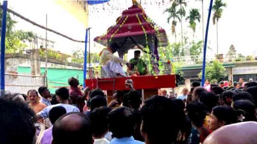 দিনাজপুরে শ্রী শ্রী গিরিধারীজীউ’র রথযাত্রার শুভ উদ্বোধন