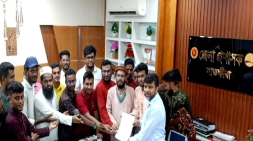 সাতক্ষীরায় রেলপথ বাস্তবায়নের দাবিতে স্মারকলিপি প্রদান