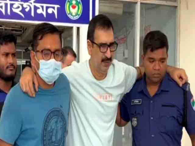 বেনাপোলে জেলা আওয়ামীলীগের সাধারণ সম্পাদক আজম গ্রেফতার