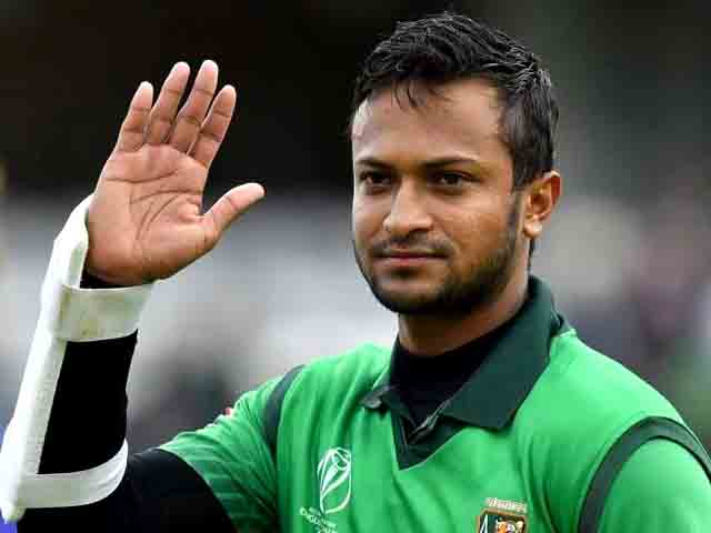 ক্রিকেটার সাকিবসহ ১৫ জনের দেশত্যাগে নিষেধাজ্ঞা