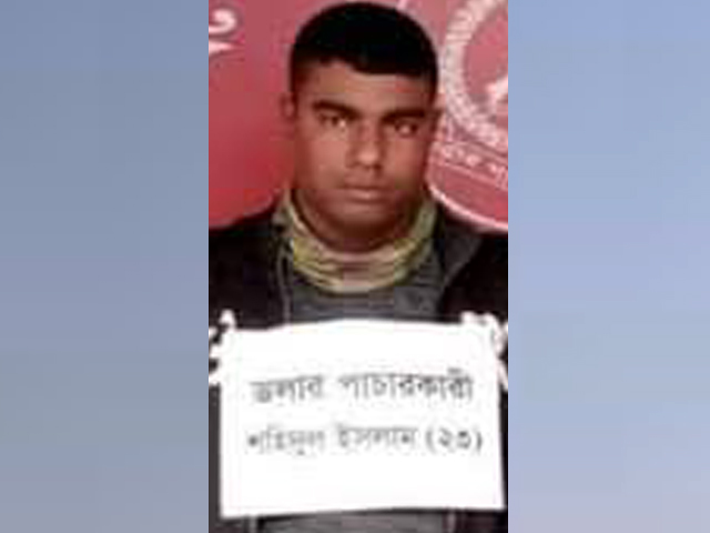 বেনাপোলে চোরাকারবারী সিন্ডিকেটের ক্যাশিয়ার শহিদ বেপরোয়া !
