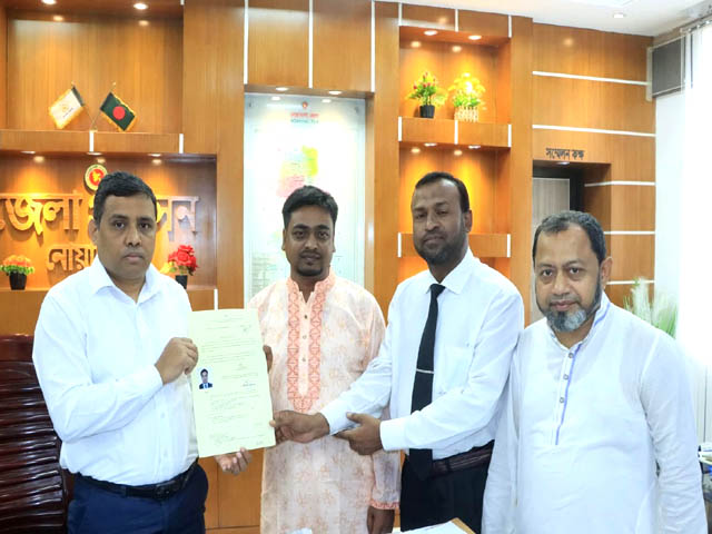 সাপ্তাহিক ‘হাতিয়ার কথা’র সম্পাদক ও প্রকাশক হিসেবে ডিক্লারেশন পেল সাংবাদিক কেফায়েতুল্লাহ