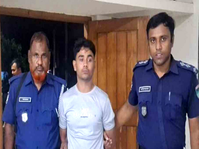 নড়াইলে স্ত্রীসহ ডাকাত সর্দার গোল্ড হৃদয় গ্রেফতার