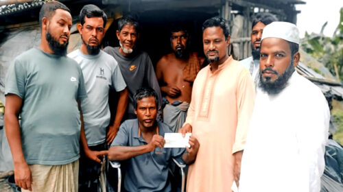 নন্দীগ্রামে প্রতিবন্ধিকে আর্থিক সহযোগিতা প্রদান