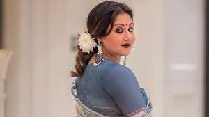 শুটিং সেট থেকে হাসপাতালে অভিনেত্রী স্বস্তিকা
