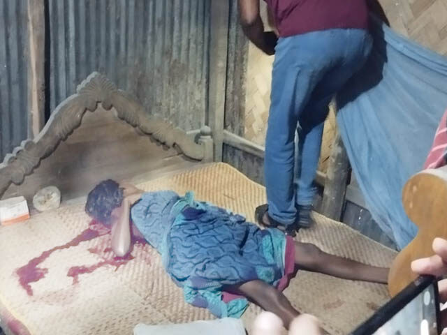 খাগড়াছড়ির রামগড়ে মা ও মেয়েকে গলা কেটে হত্যা