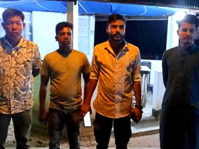খাগড়াছড়িতে সেনাবাহিনীর অভিযানে ৪ অপহরণকারী আটক