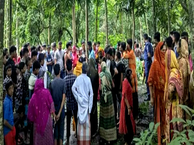 নড়াইলে পুকুর থেকে মরদেহ উদ্ধার করলো পুলিশ